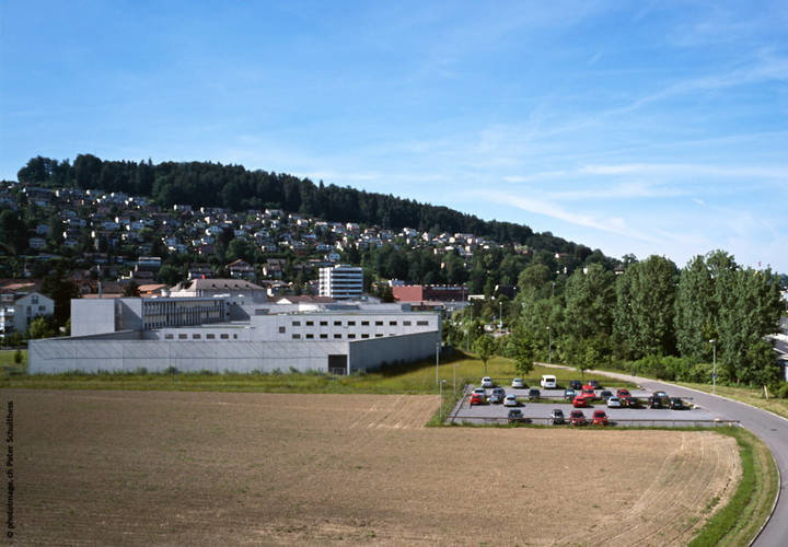 aussenansicht_autobahn_786.jpg aussenansicht_autobahn_786.jpg